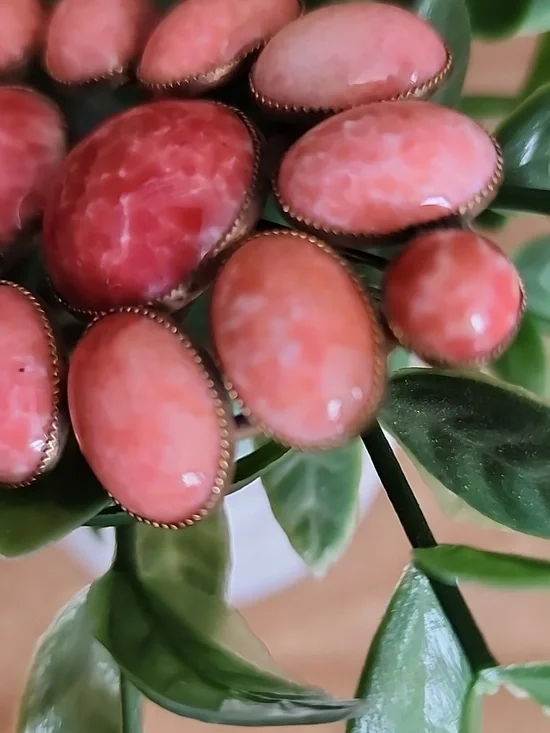 Pink Stone Cluster Brooch - Picture 2 of 10